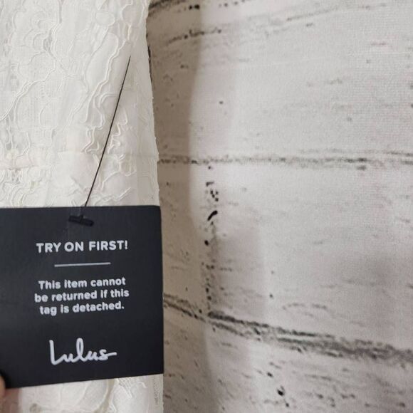 Lulus Lace Ruffled Lined Sleeveless High-Low Dress White Size Small - Picture 4 of 9